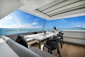 2005 Azimut 105 thumbnail 23