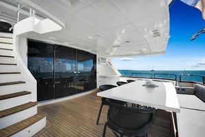 2005 Azimut 105 thumbnail 54