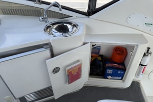 Mist Approach 44ft Carver Yacht For Sale