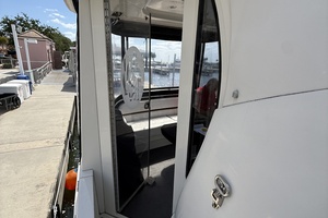 Mist Approach 44ft Carver Yacht For Sale