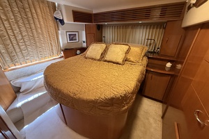 Mist Approach 44ft Carver Yacht For Sale