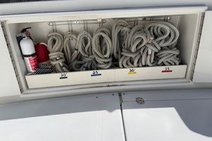 Mist Approach 44ft Carver Yacht For Sale