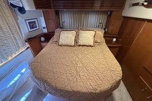 Mist Approach 44ft Carver Yacht For Sale