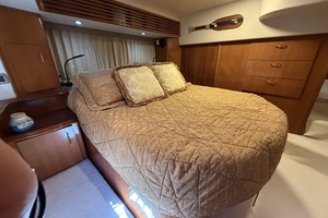 Mist Approach 44ft Carver Yacht For Sale