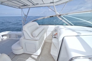 1997 Sea Ray 370 Express Cruiser thumbnail 32