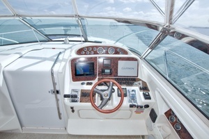 1997 Sea Ray 370 Express Cruiser thumbnail 29