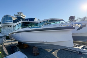King Itchy 37ft Axopar Yacht For Sale