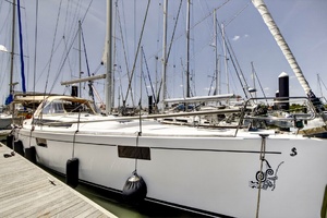 2012 Beneteau Oceanis 48 thumbnail 3