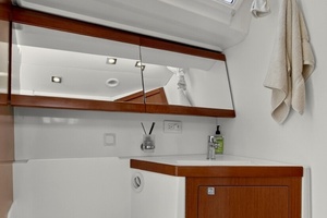 2012 Beneteau Oceanis 48 thumbnail 41
