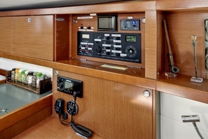 2012 Beneteau Oceanis 48 thumbnail 28