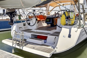 2012 Beneteau Oceanis 48 thumbnail 6