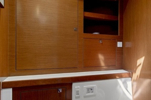 2012 Beneteau Oceanis 48 thumbnail 38