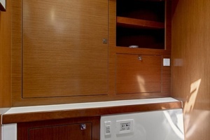 2012 Beneteau Oceanis 48 thumbnail 38