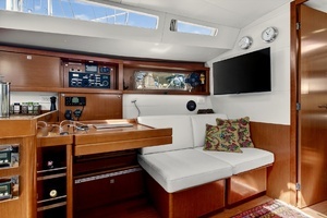 2012 Beneteau Oceanis 48 thumbnail 27