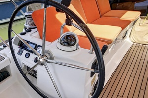 2012 Beneteau Oceanis 48 thumbnail 18