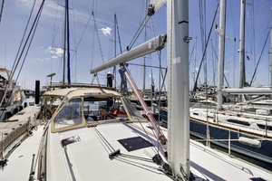 2012 Beneteau Oceanis 48 thumbnail 10