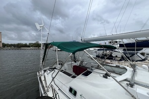 Closer to Fine 47ft Beneteau Yacht For Sale