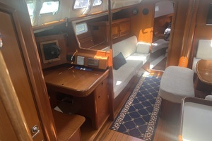 2001 Beneteau Oceanis 473 thumbnail 32