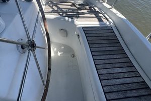Closer to Fine 47ft Beneteau Yacht For Sale