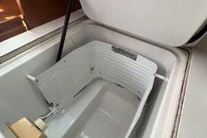 Closer to Fine 47ft Beneteau Yacht For Sale