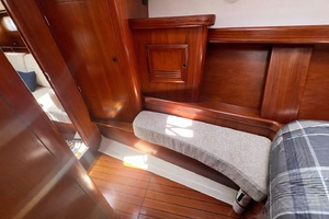 Closer to Fine 47ft Beneteau Yacht For Sale