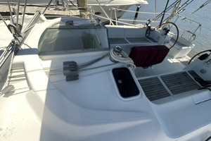 Closer to Fine 47ft Beneteau Yacht For Sale