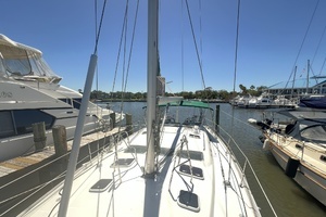 2001 Beneteau Oceanis 473 thumbnail 11