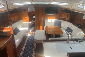 Closer to Fine 47ft Beneteau Yacht For Sale