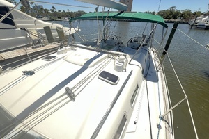 2001 Beneteau Oceanis 473 thumbnail 13