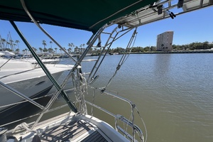 Closer to Fine 47ft Beneteau Yacht For Sale
