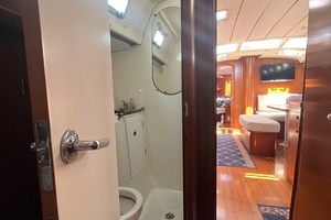 2001 Beneteau Oceanis 473 thumbnail 47