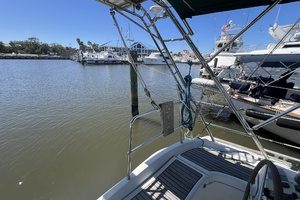 Closer to Fine 47ft Beneteau Yacht For Sale