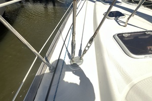 Closer to Fine 47ft Beneteau Yacht For Sale