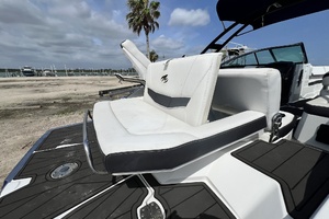 Blue Bayou 26ft Monterey Yacht For Sale