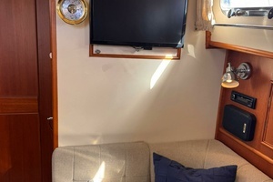 1999 Grand Banks Yachts thumbnail 29