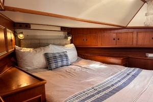 1999 Grand Banks Yachts thumbnail 28