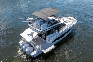 41FT (12.5M) JEANNEAU