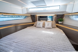 41FT (12.5M) JEANNEAU