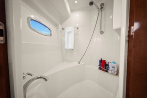 LADY CAPE 56ft Carver Yacht For Sale