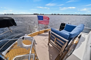 LADY CAPE 56ft Carver Yacht For Sale