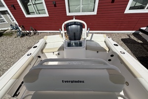 23ft Everglades Yacht For Sale