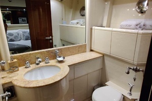 2004 Mangusta 72 thumbnail 49