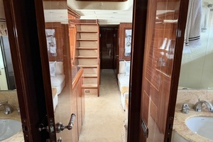 2004 Mangusta 72 thumbnail 22
