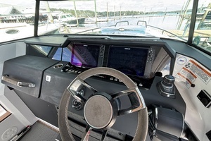 2023 Axopar 37XC Cross Cabin thumbnail 28