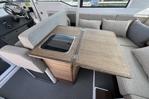2023 Axopar 37XC Cross Cabin thumbnail 35