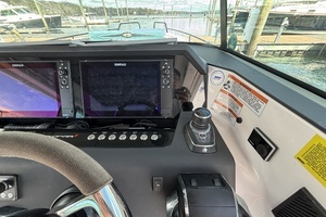 2023 Axopar 37XC Cross Cabin thumbnail 29