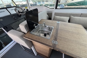 2023 Axopar 37XC Cross Cabin thumbnail 36