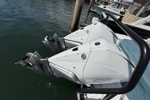 2023 Axopar 37XC Cross Cabin thumbnail 38