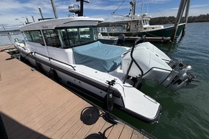 2023 Axopar 37XC Cross Cabin thumbnail 37
