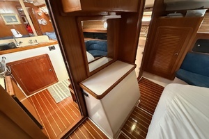 1998 Catalina 380 thumbnail 38